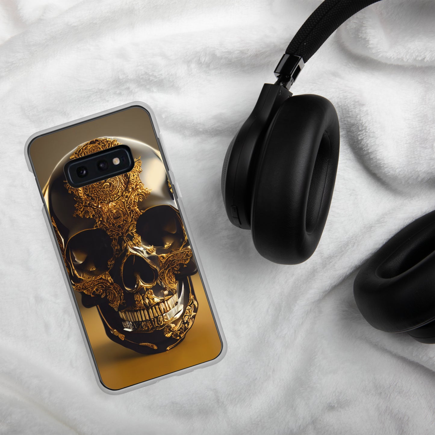 Obsidian Skull Gilded in Gold 1.0 Samsung Case